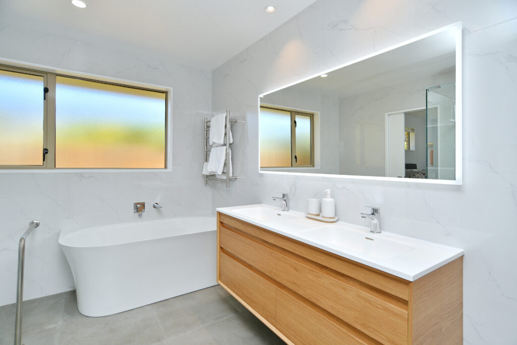 Spacious family bathroom renovation