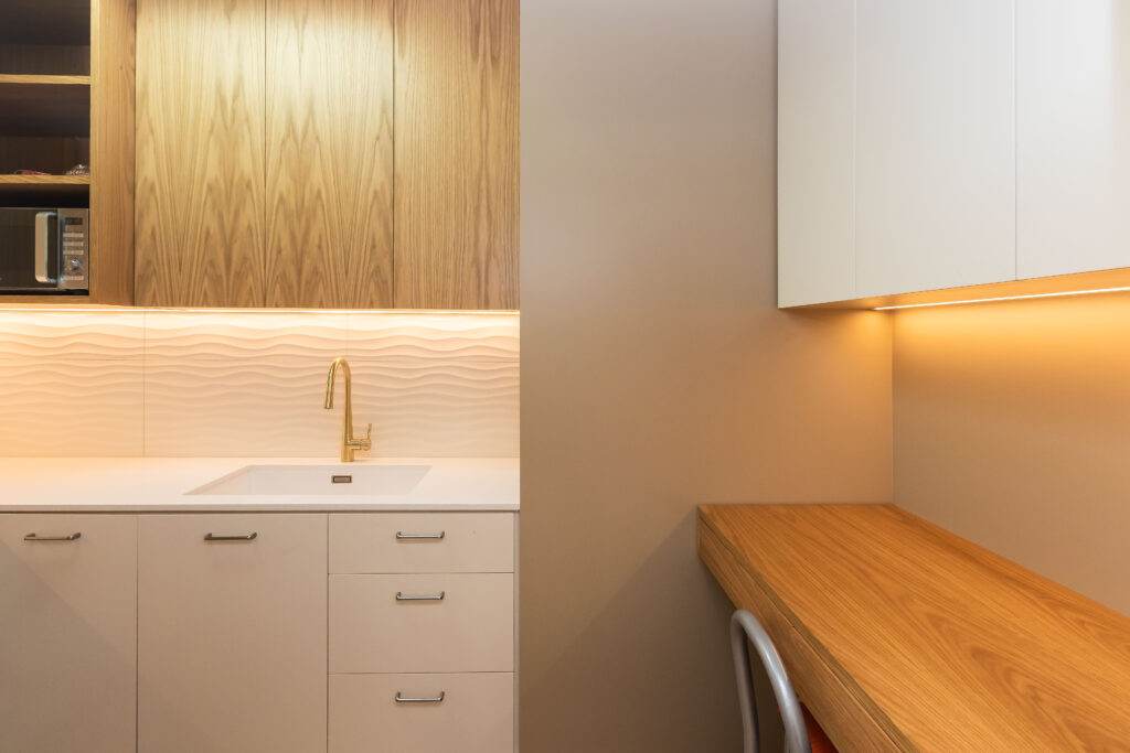 Multi purpose scullery, laundry and desk area