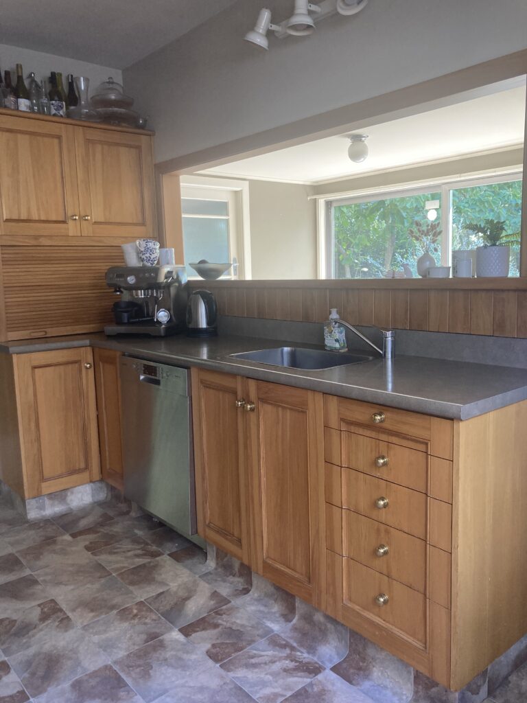 Original kitchen Elmwood